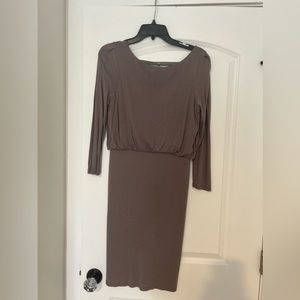 Alice + Olivia a classy also sexy dress for any occasions.